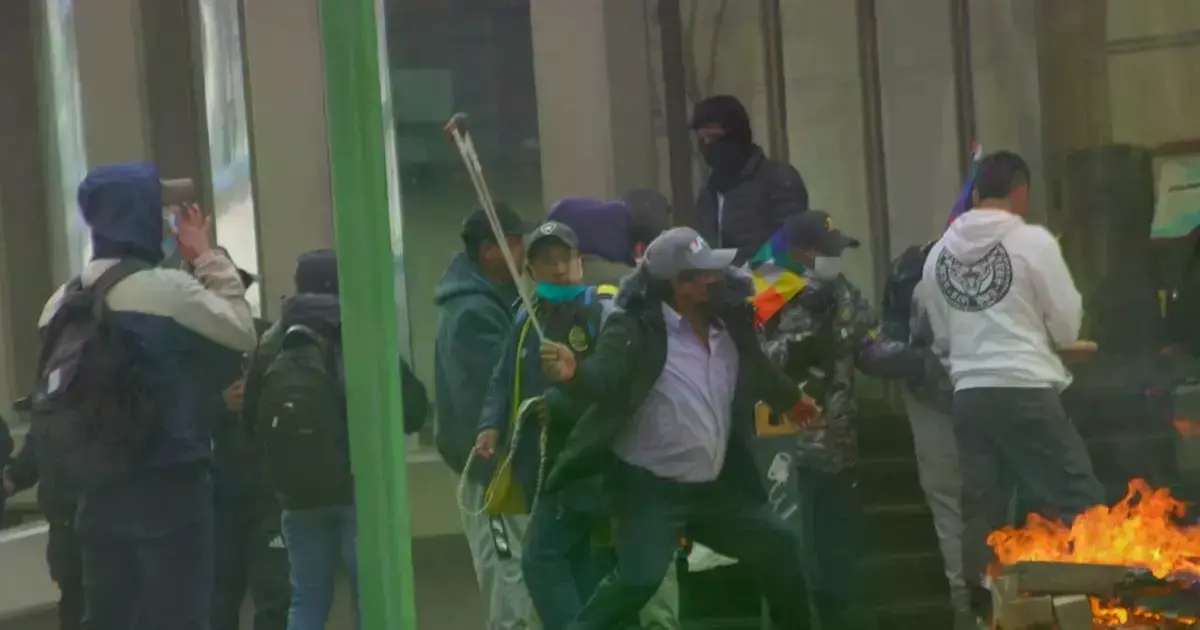 Marchistas recurrieron a la violencia durante su protesta