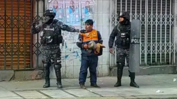 Los aprehendidos fueron trasladados a la Felcc.