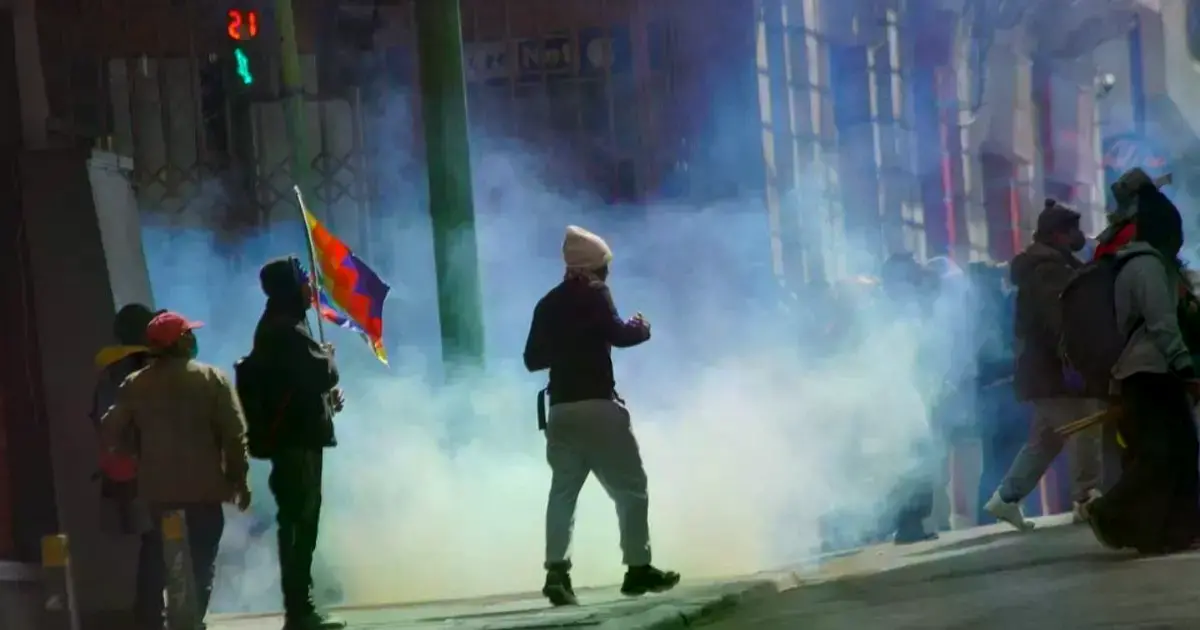 El lunes la violencia se apoderó del centro de la ciudad de La Paz.