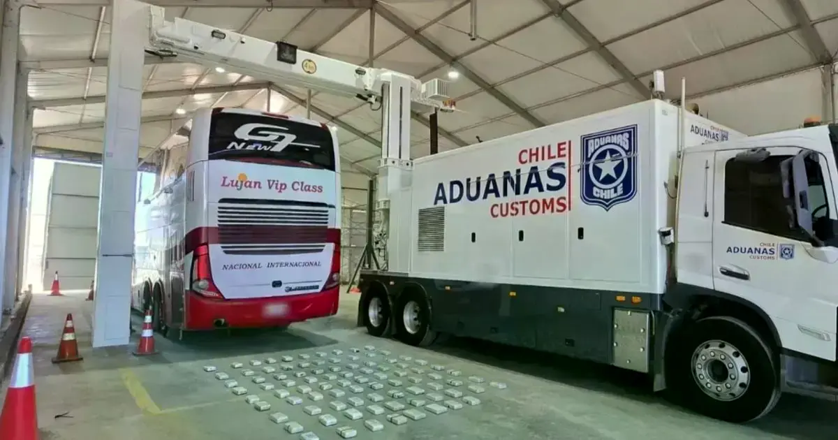 El bus tenía un doble fondo donde ocultaban la droga