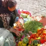 El bloqueo en La Paz dispara los precios de la carne y las verduras