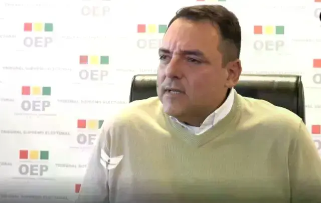 El vocal del TSE brindó este martes una conferencia de prensa.