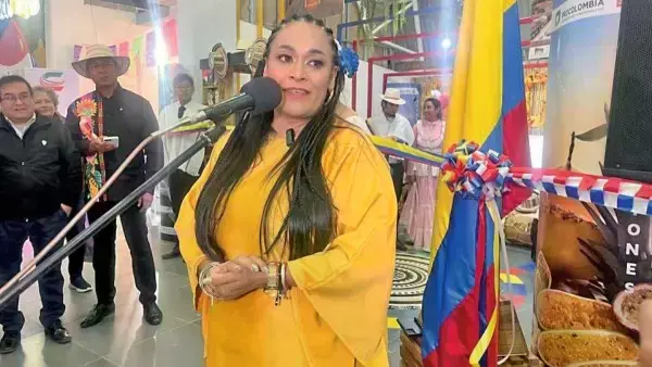 La embajadora de Colombia en Bolivia, Elizabeth García.