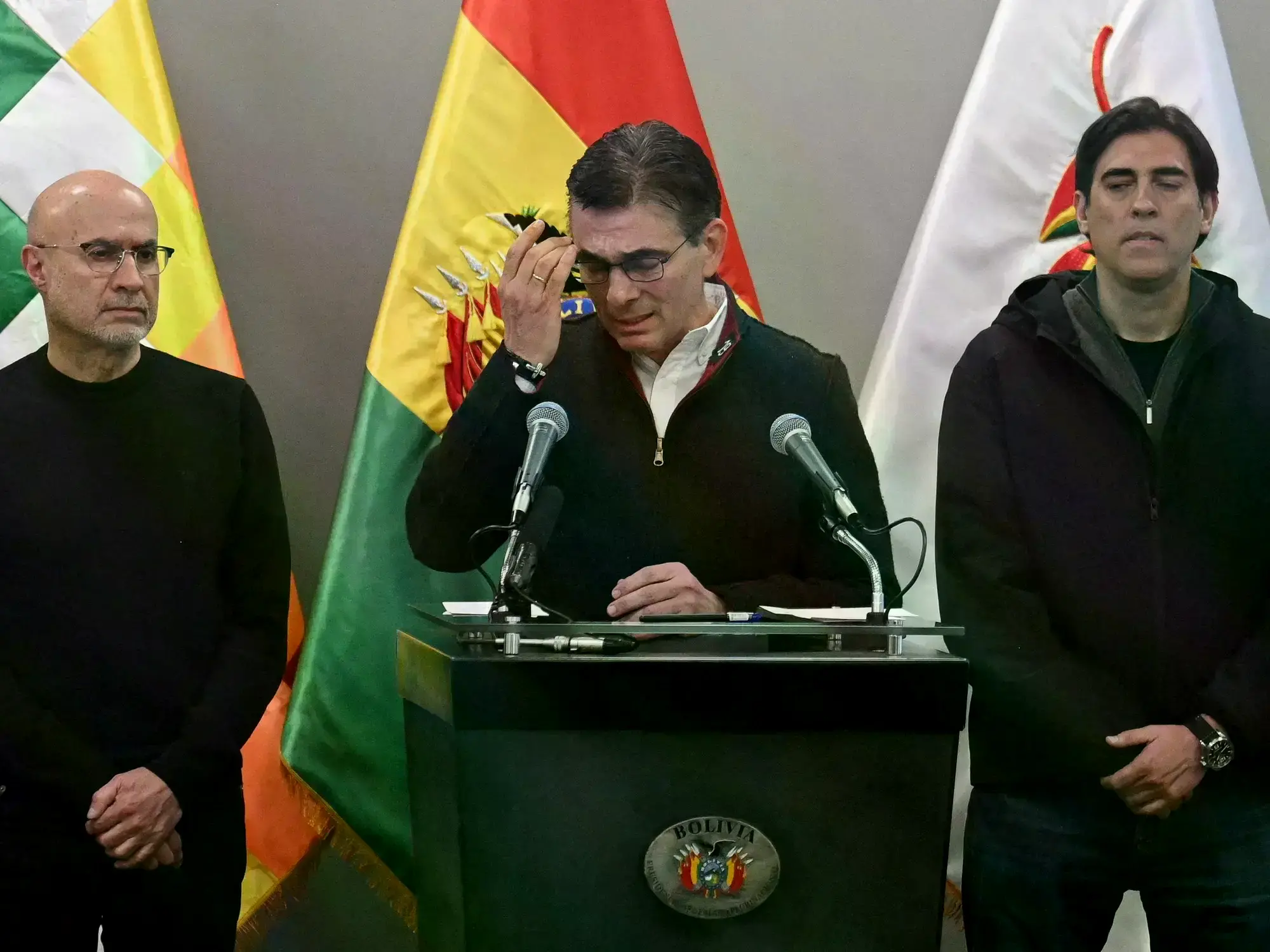 El presidente de Bolivia, Rodrigo Paz, ofrece una conferencia de prensa en La Paz, Bolivia.