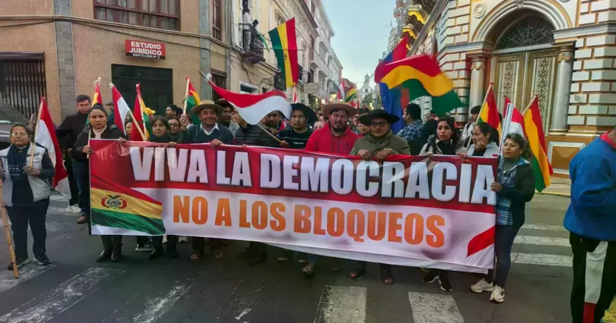 Marcha por la democracia en Tarija