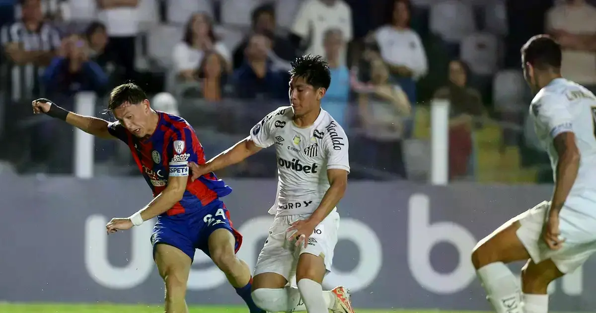 Miguel Terceros durante el partido con San Lorenzo.