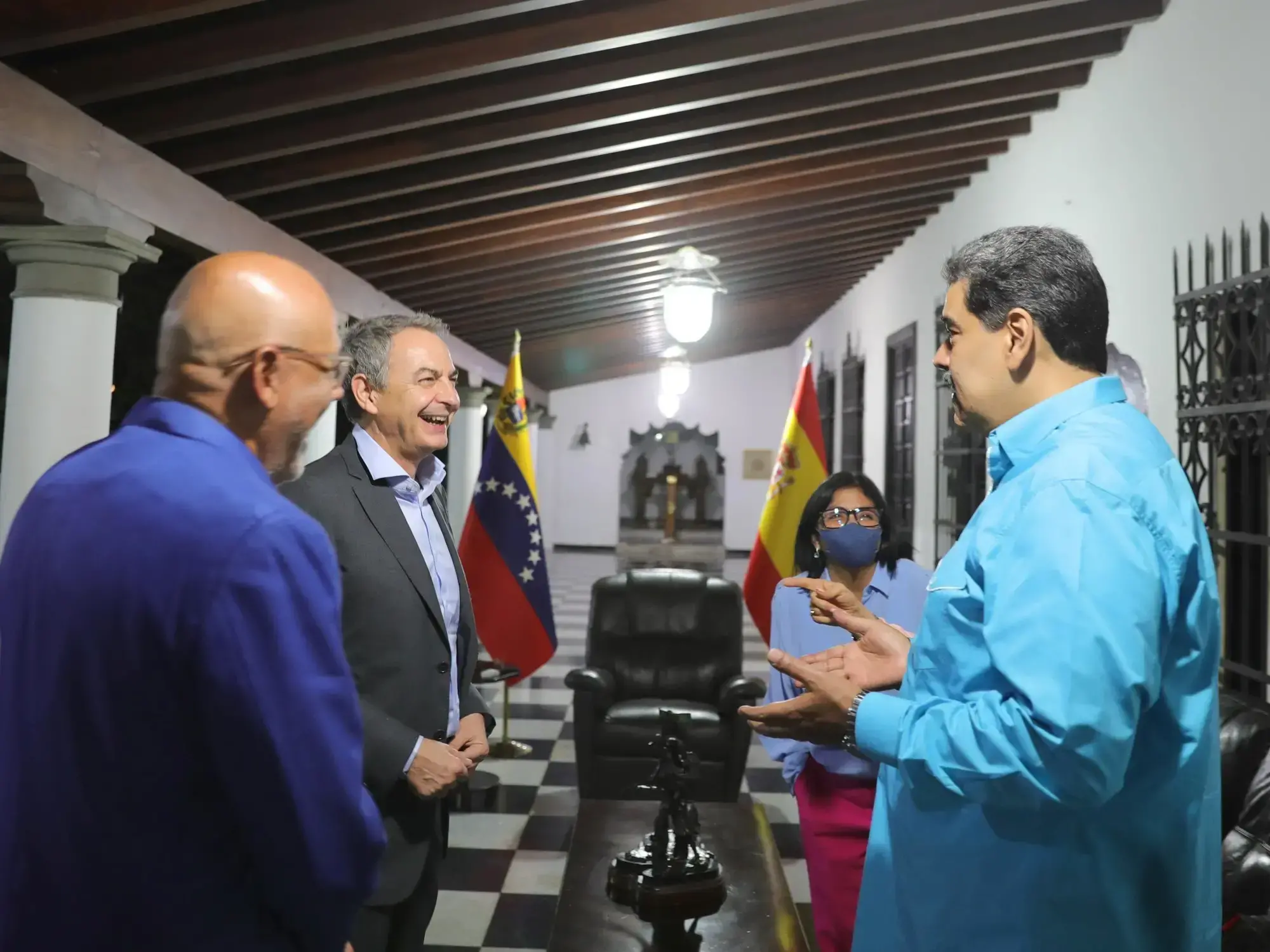 El expresidente José Luis Rodríguez Zapatero y el presidente venezolano Nicolás Maduro, en Caracas, enero de 2023.