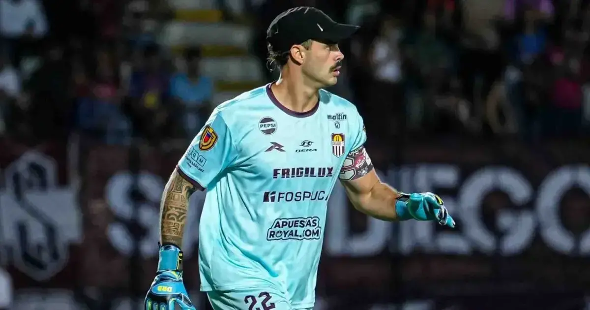 Lucas Bruera tuvo una gran actuación defendiendo el arco de Carabobo.