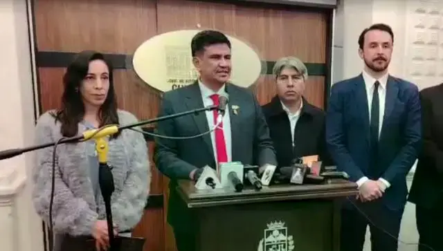 De izquierda a derecha, los gobernadores María René Soruco, Luis Ayllón, Edgar Sánchez y Juan Pablo Velasco.