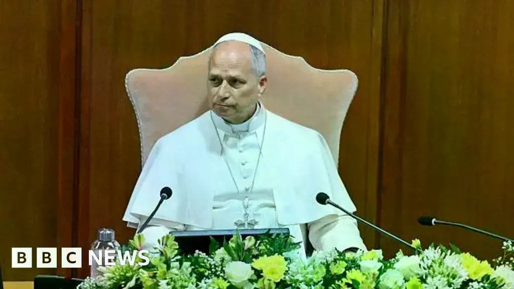 El papa Leo advirtió que la tecnología avanzada corre el riesgo de crear "nuevas esclavitudes digitales".