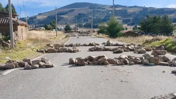 Carretera bloqueada.