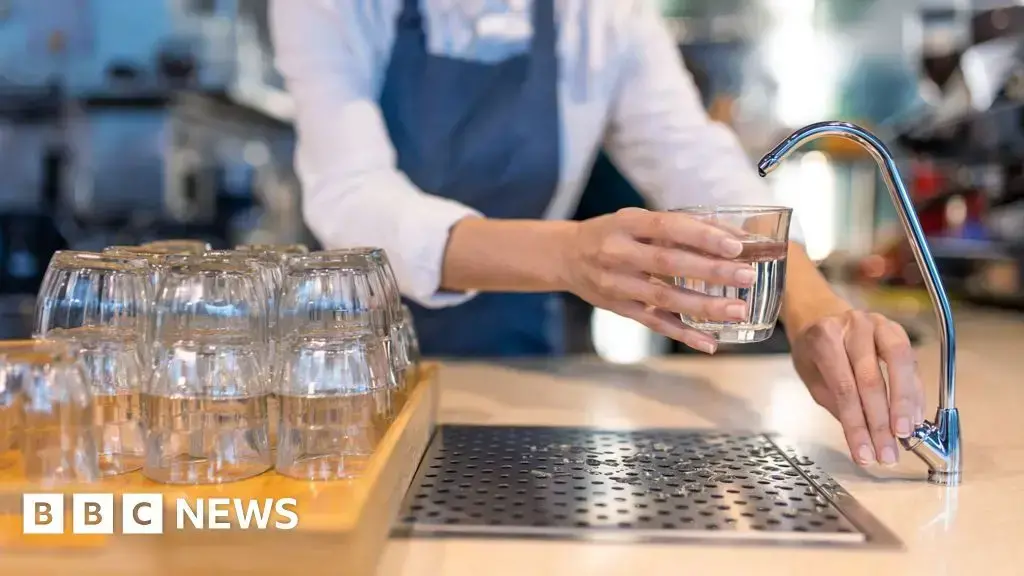 La turista solicitó agua del grifo en el hotel Sassongher de Corvara, en los Dolomitas italianos.