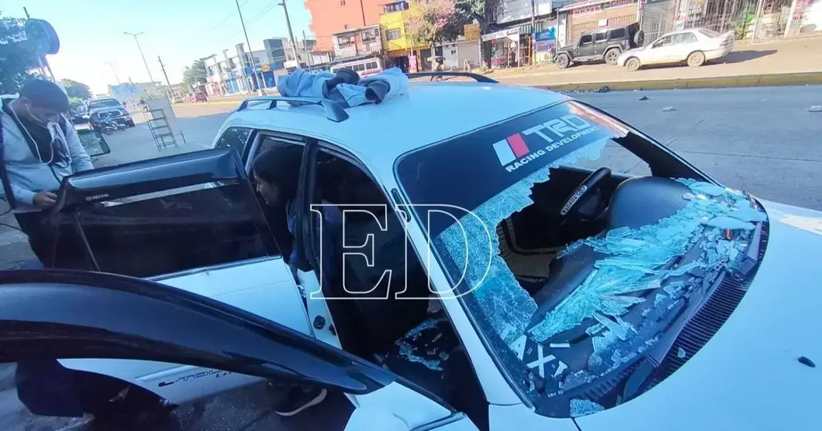 La víctima de robo y un taxista persiguieron a los ladrones