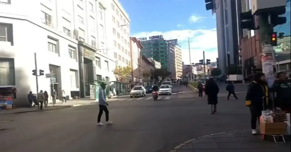 Así se encuentra el centro de la ciudad de La Paz sin servicio de transporte público.