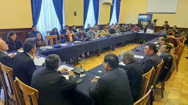 La reunión de este miércoles de la Comisión de Diálogo en la Vicepresidencia.