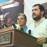 Paz se reúne con cívicos para buscar salidas a la crisis en Bolivia