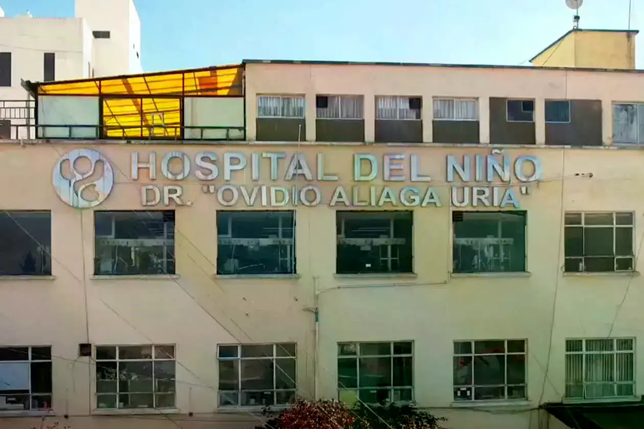 Frontis del Hospital del Niño, en La Paz.