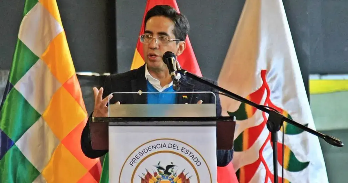 Bascopé en la instalación del Consejo Económico y Social.