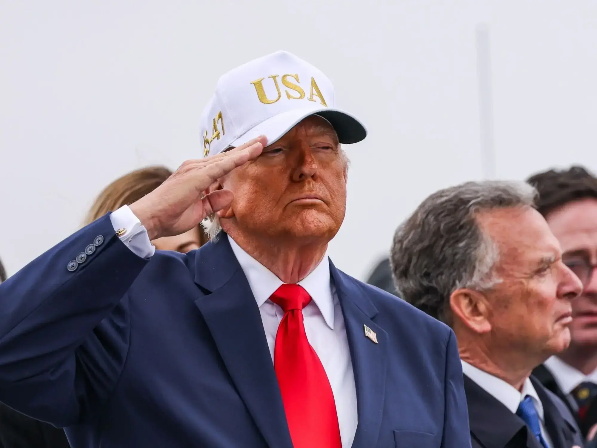 Trump impulsa uso sin restricciones de IA en guerras pese a advertencias militares