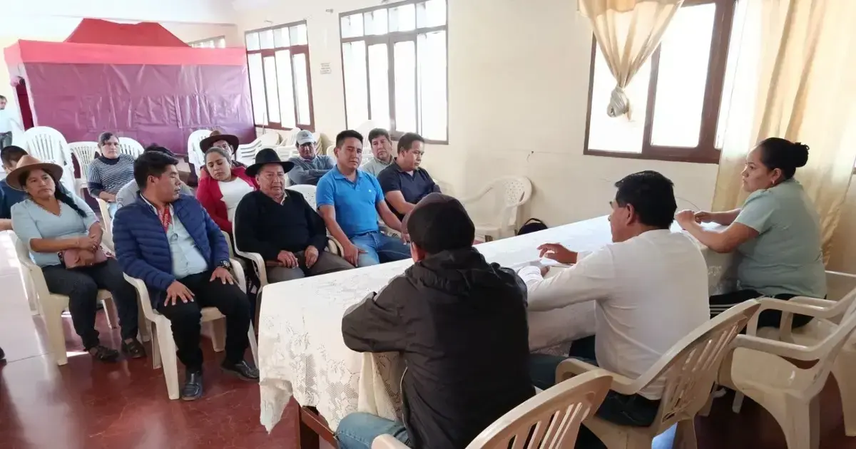 Reunión entre autoridades de Omereque y Saipina