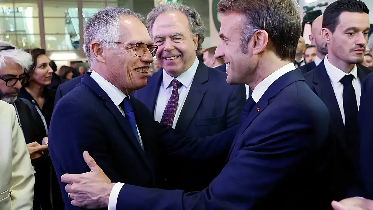 Stellantis invierte 1.000 millones en Francia para producir coches eléctricos e híbridos