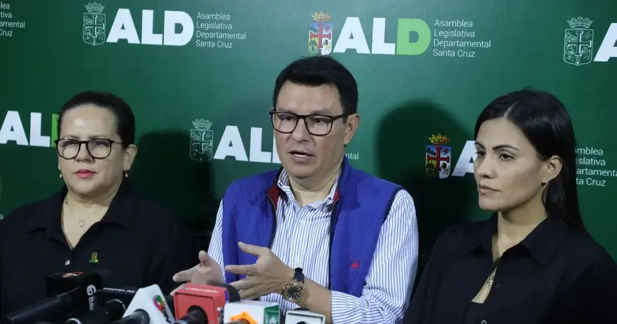 El secretario general de la ALD, Luis Alberto Ruiz, en conferencia de prensa.