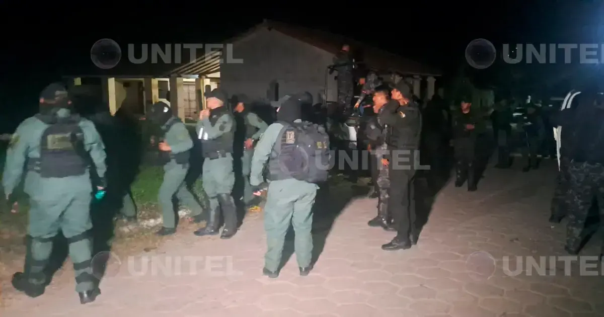 Llega un contingente policial a Santa Rosa del Sara