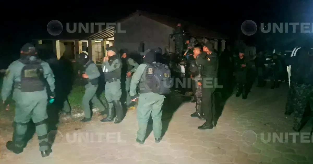 Llega un contingente policial a Santa Rosa del Sara