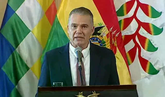 El nuevo ministro de Defensa, Ernesto Justiniano.