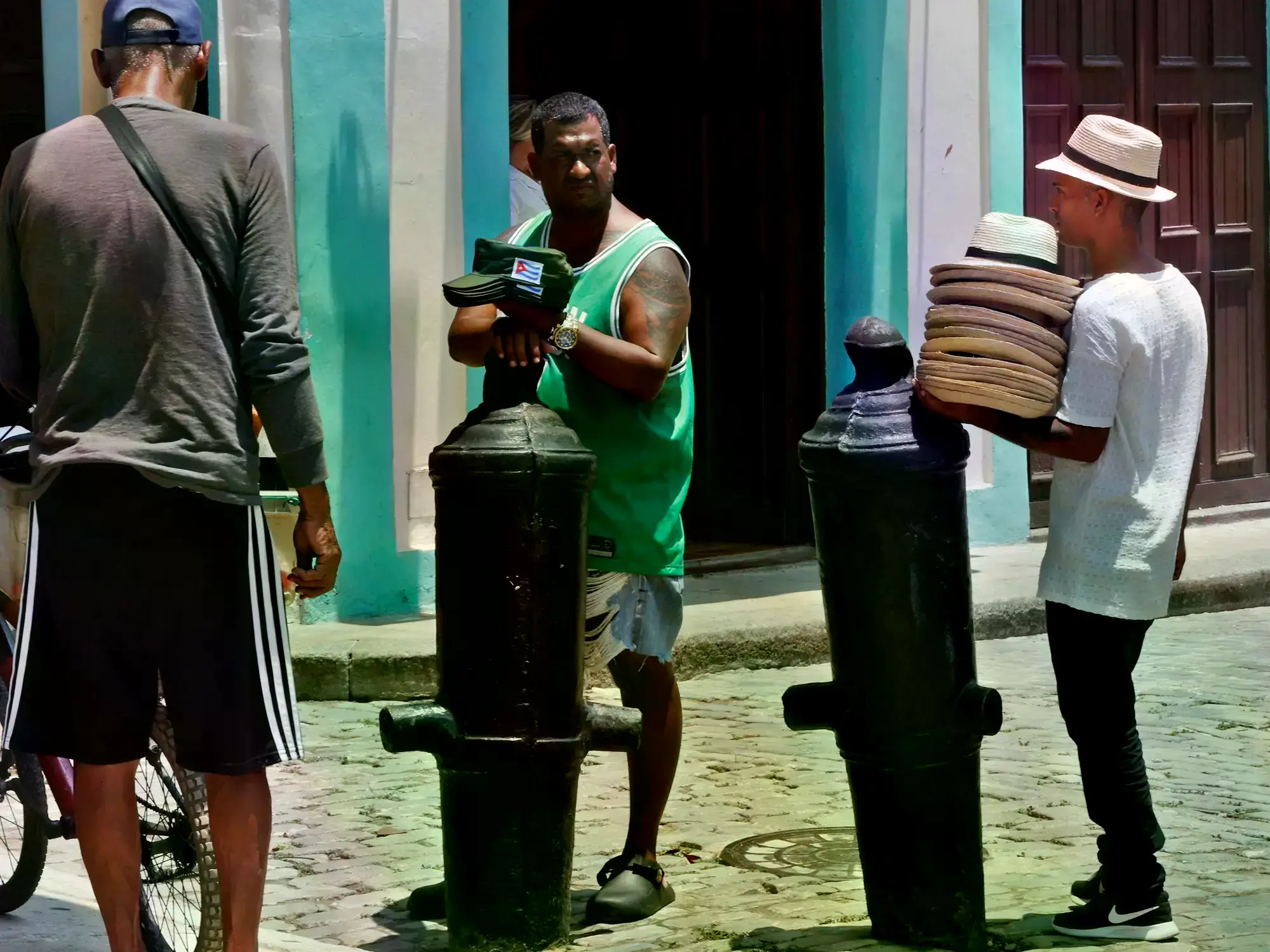Vendedores callejeros en La Habana.