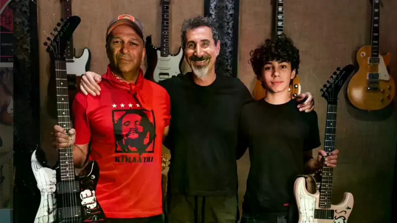 Tom Morello, Serj Tankian y Roman Morello