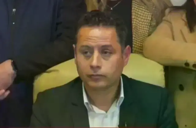 El vicepresidente Edmand Lara en conferencia de prensa.