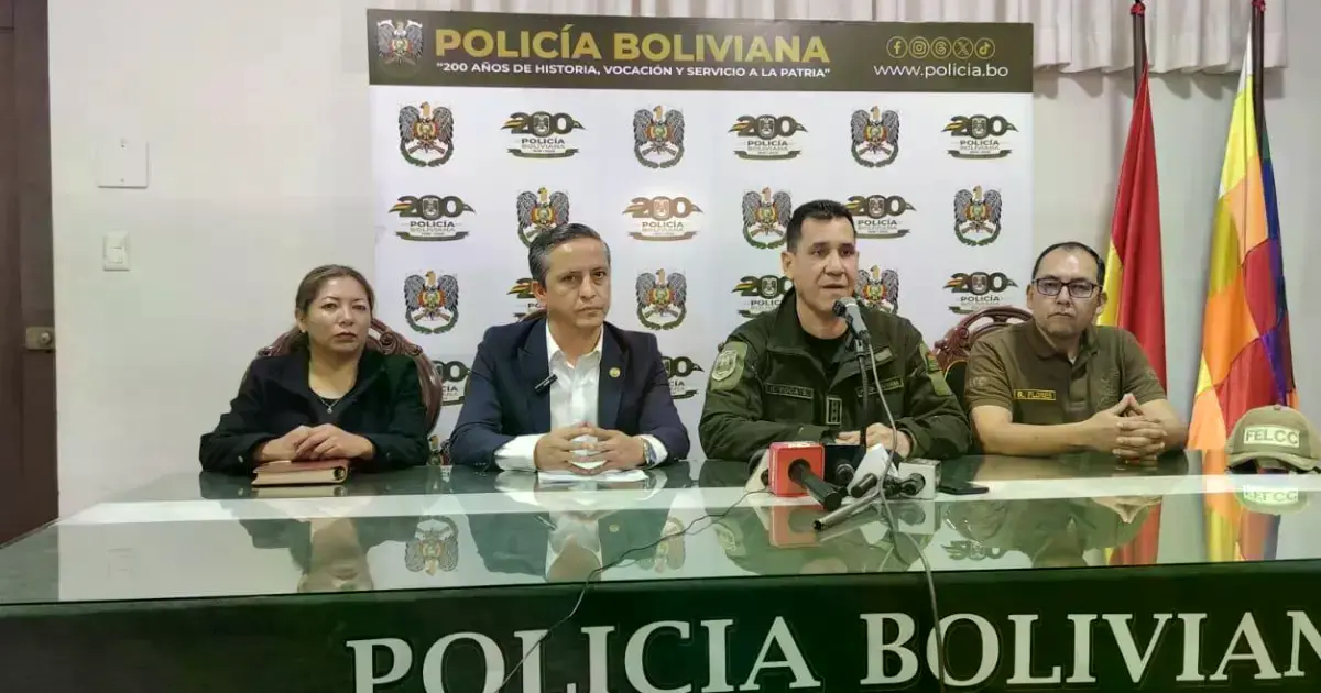 Autoridades de la Fiscalía y la Policía brindan conferencia de prensa