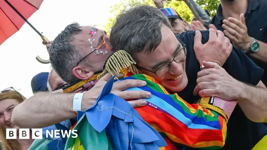 Retiran cargos al alcalde de Budapest por la marcha del Orgullo de 2025