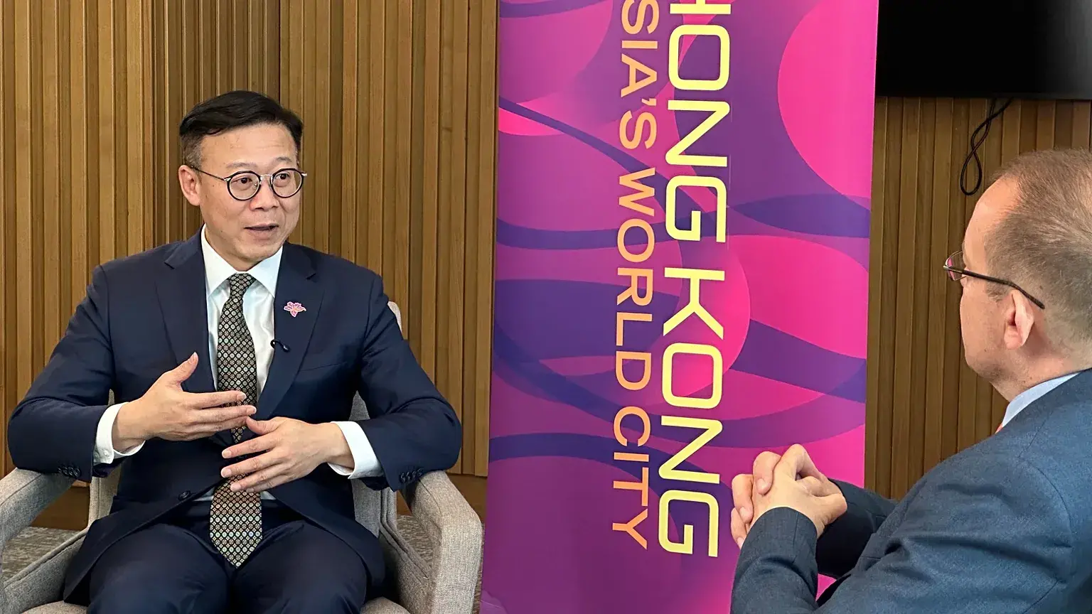 Hong Kong propone ser puente entre China continental y Asia Central en visita a Kazajistán
