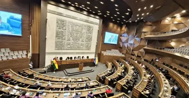 Diputados convocan a sesión para tratar ley de Estados de Excepción