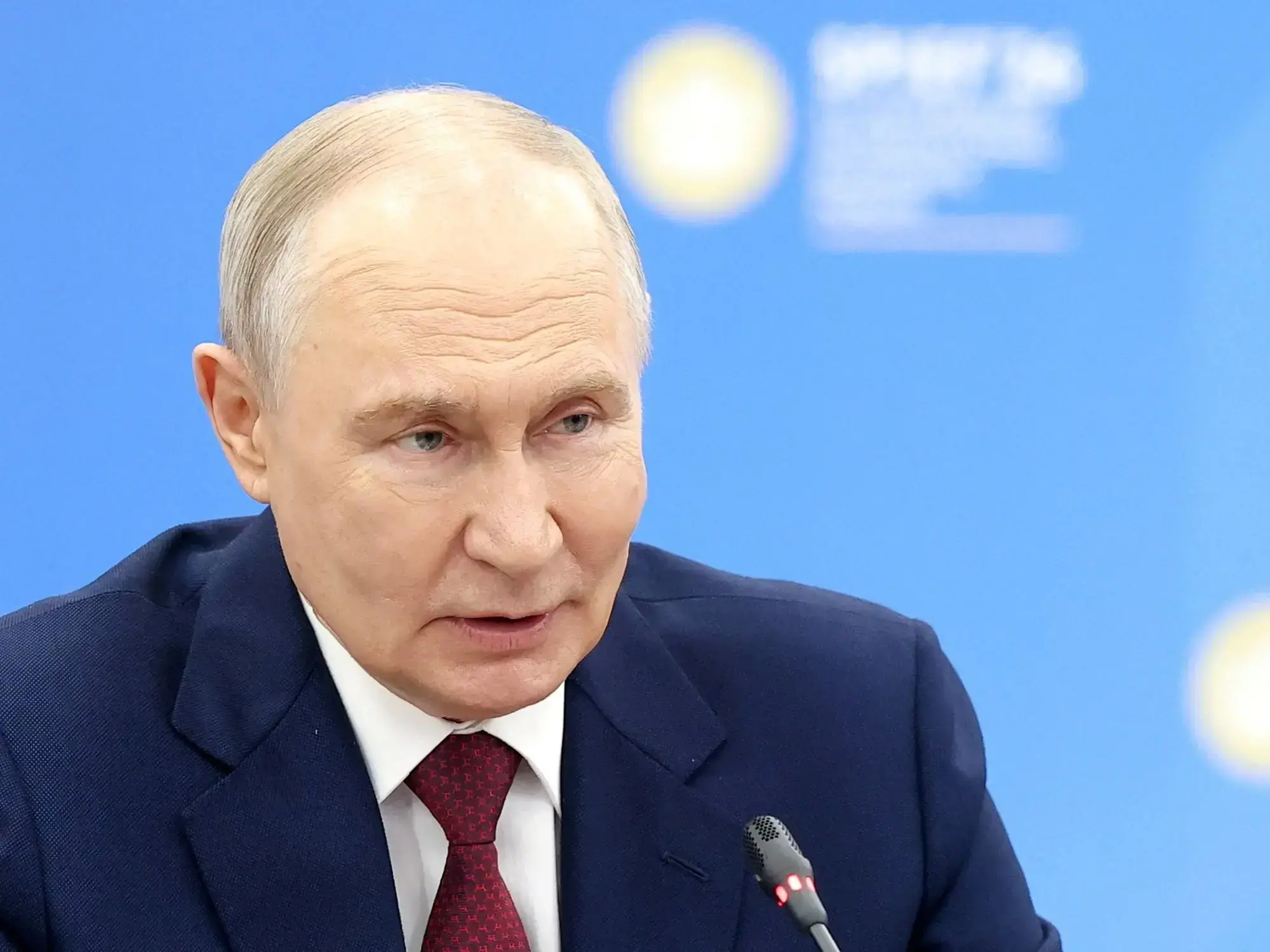 El presidente ruso Vladimir Putin rechazó una reunión con su par de Ucrania.