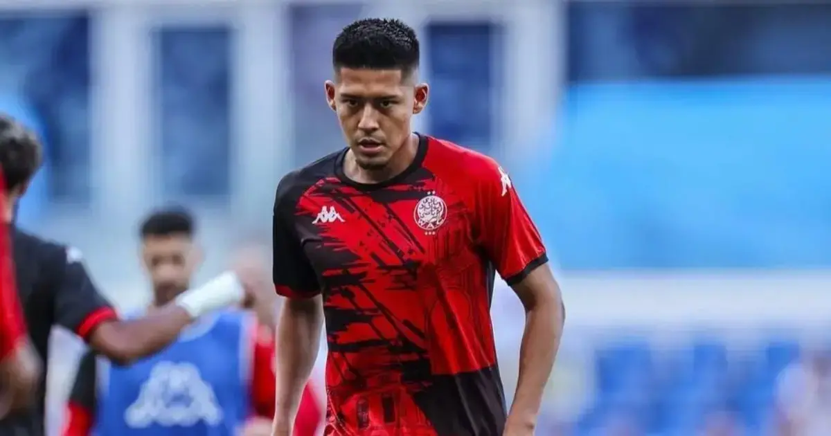 Ramiro Vaca en la previa de un partido de su club en Marruecos.