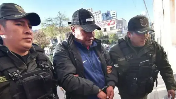 Justino Apaza, dirigente de Fejuve, es enviado a prisión preventiva por seis meses