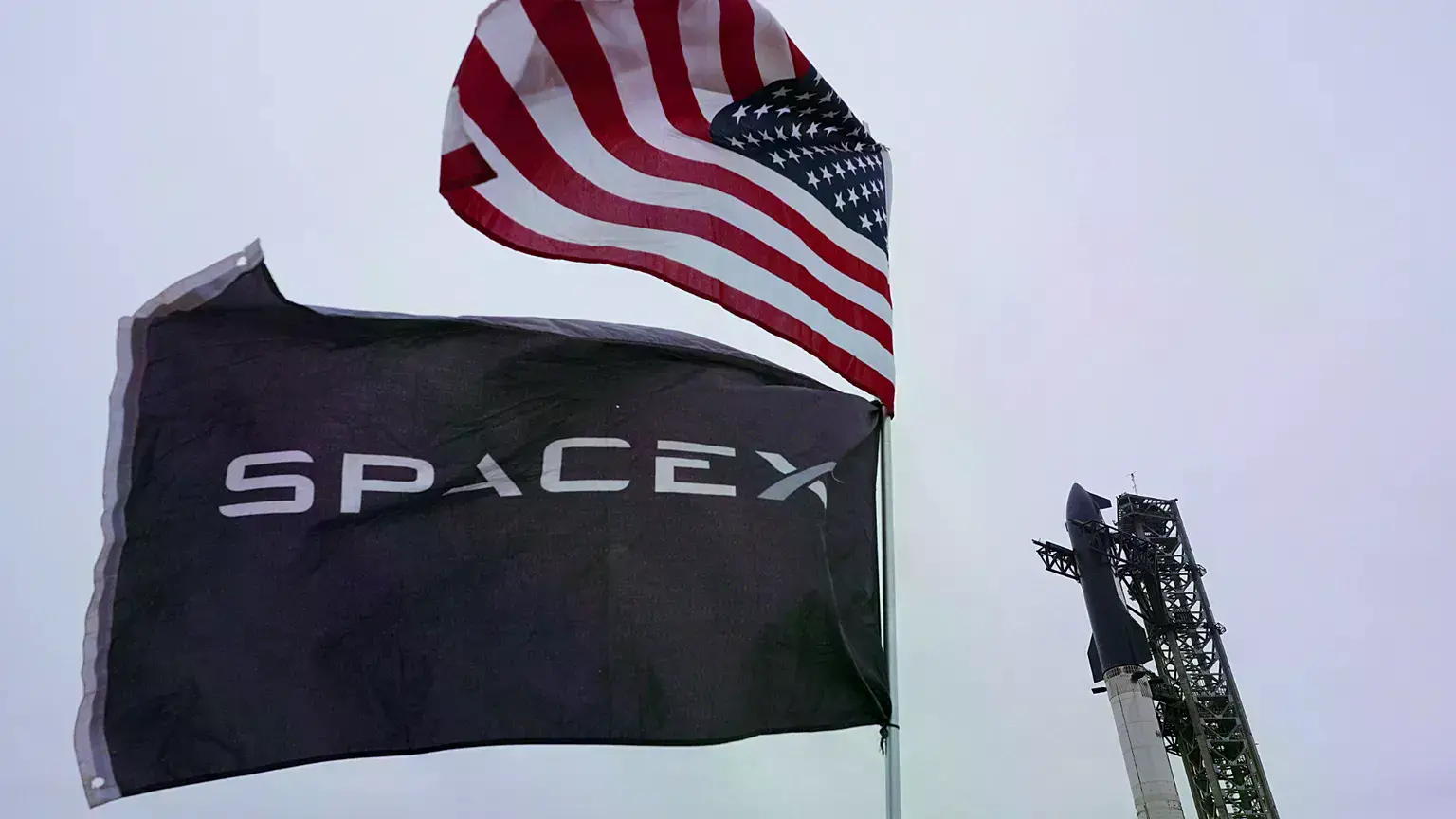 El megacohete Starship de SpaceX se prepara para un vuelo de prueba desde Starbase, en Boca Chica (Texas), en enero de 2025