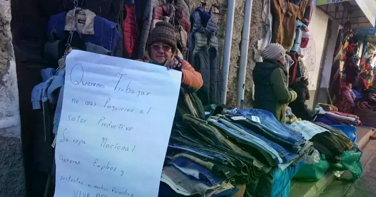 Bolivia suma 52 bloqueos este martes con graves pérdidas económicas y desabastecimiento