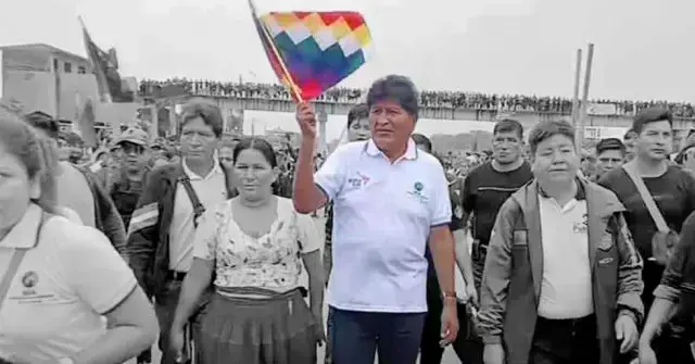 Evo Morales en una de las marchas recientes