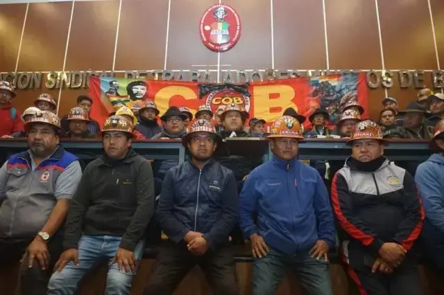 Dirigentes de la Central Obrera Boliviana.