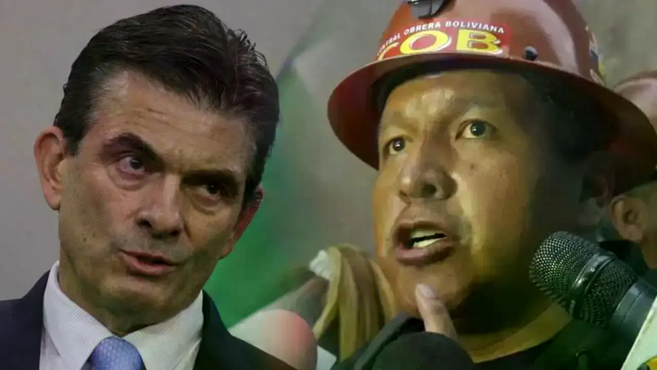 El ejecutivo de la COB, Mario Argollo, (d) y el presidente, Rodrigo Paz (i).