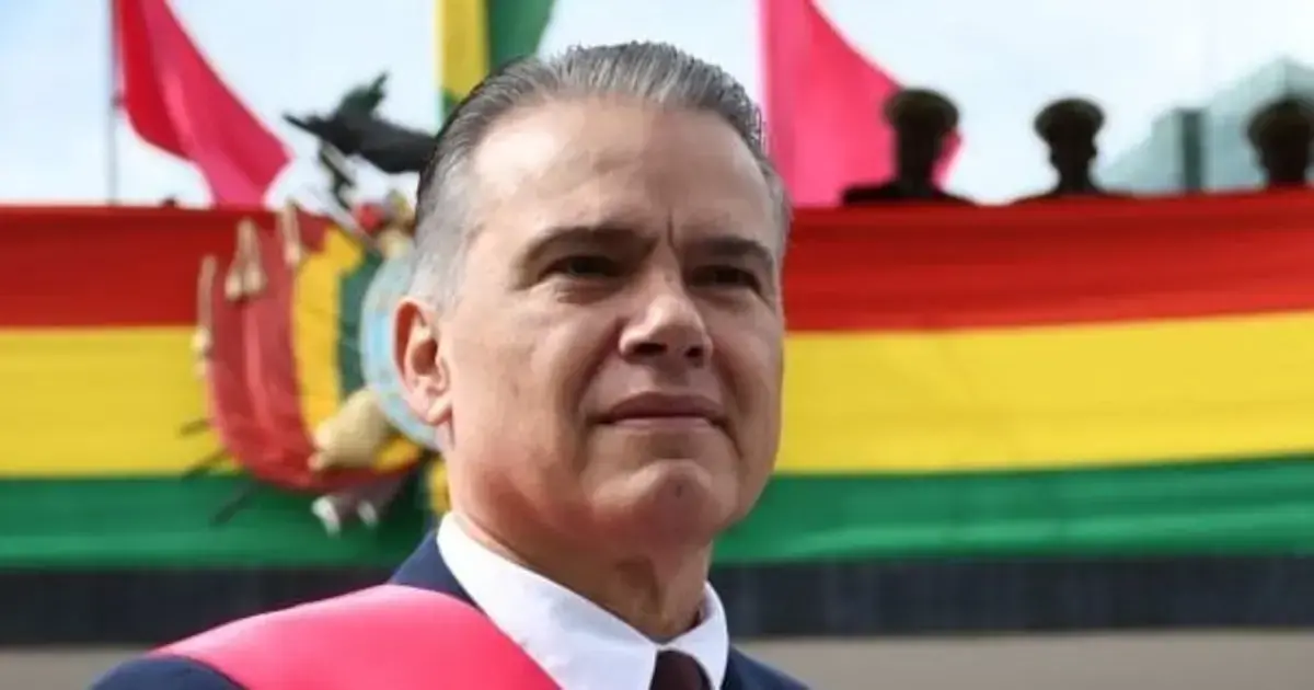 Ministro Ernesto Justiniano.