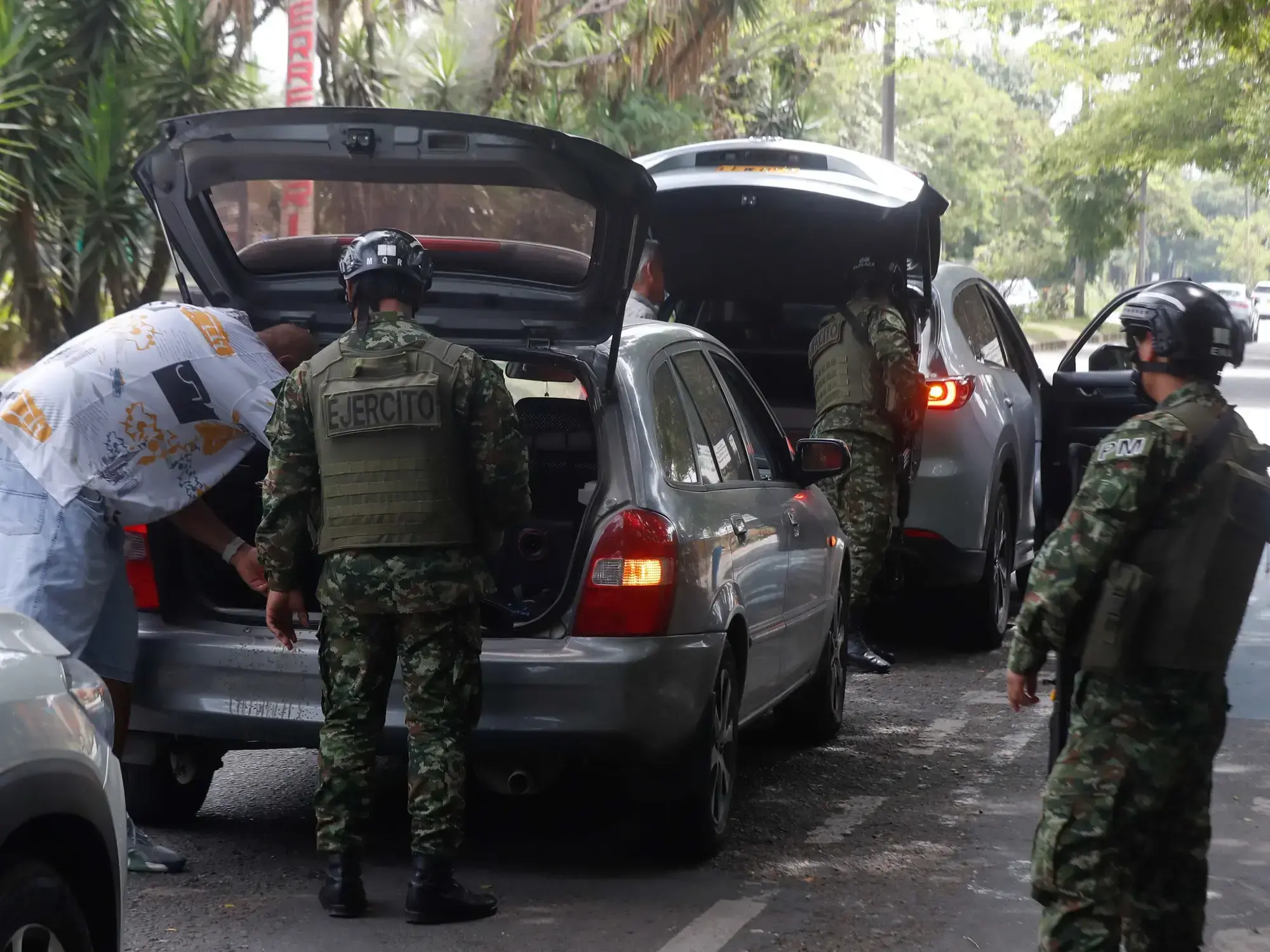 Un operativo de seguridad de las Fuerzas Militares de Colombia en Cali, antes de las elecciones del 31 de mayo.