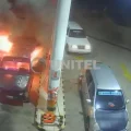 El momento del incendio en el surtidor.