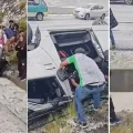 El vehículo quedó al costado de la vía