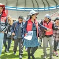 Eva Copa durante una inspección a las obras del estadio de El Alto.