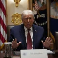 El presidente estadounidense Donald Trump durante una mesa redonda en la Casa Blanca.